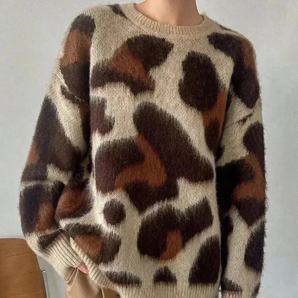 Coffee Brown Casual Women's Leopard Print Drop Shoulder Sweater - Picture 4 of 6